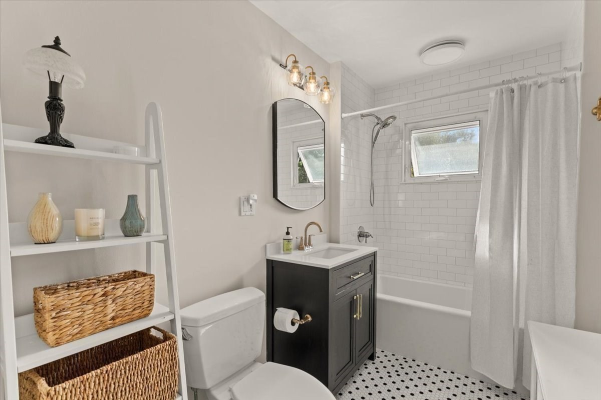 20 Whitney Street Property Photo 20