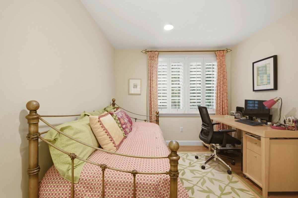923 Lagrange St # 923 Property Photo 26