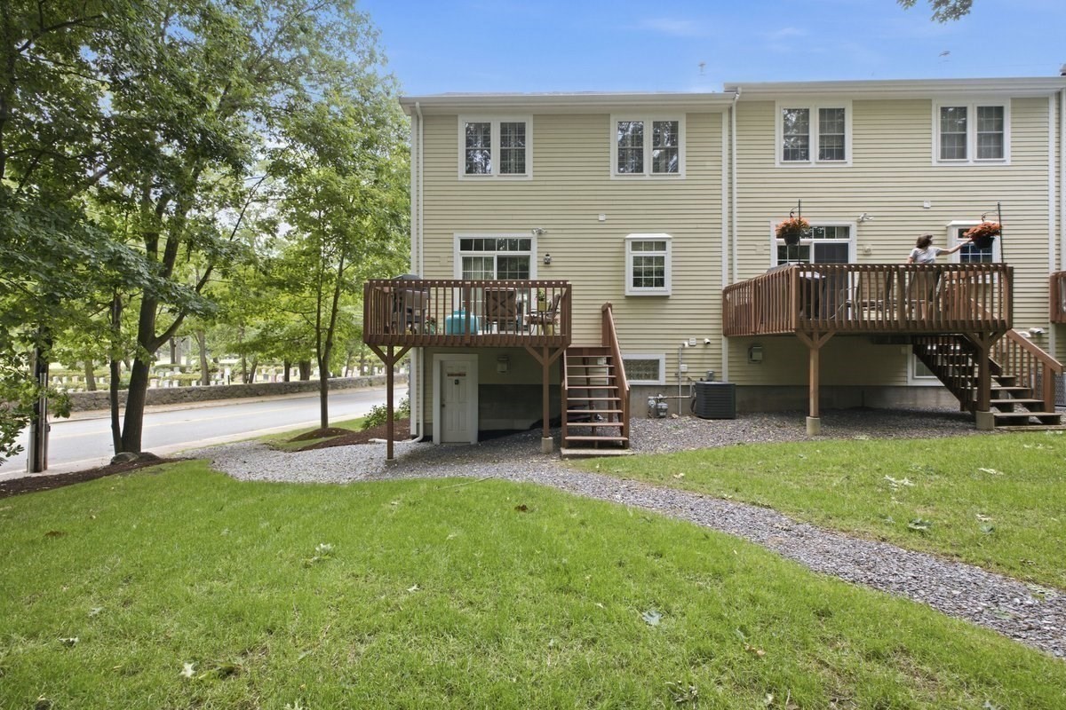 923 Lagrange St # 923 Property Photo 40
