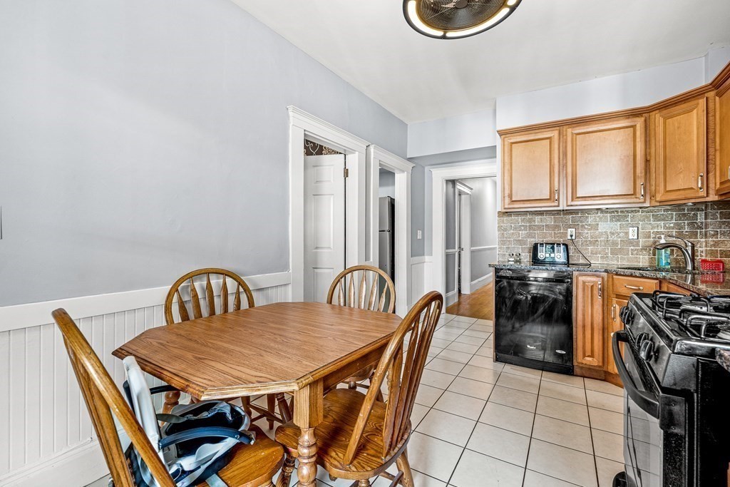 22 Auburn St # 3 Property Photo 1