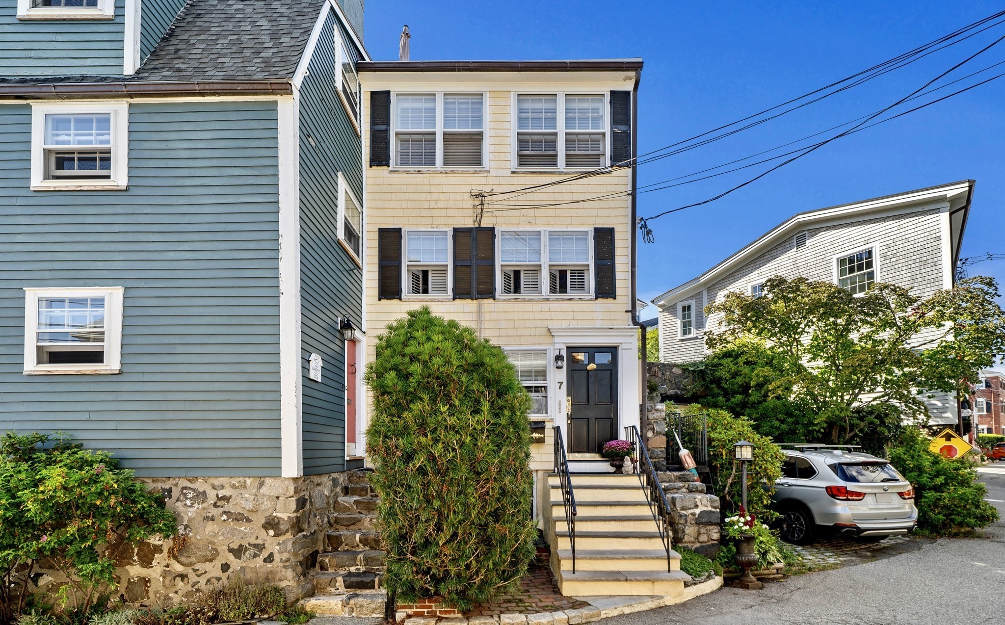 7 Lee # 3 Property Photo 1