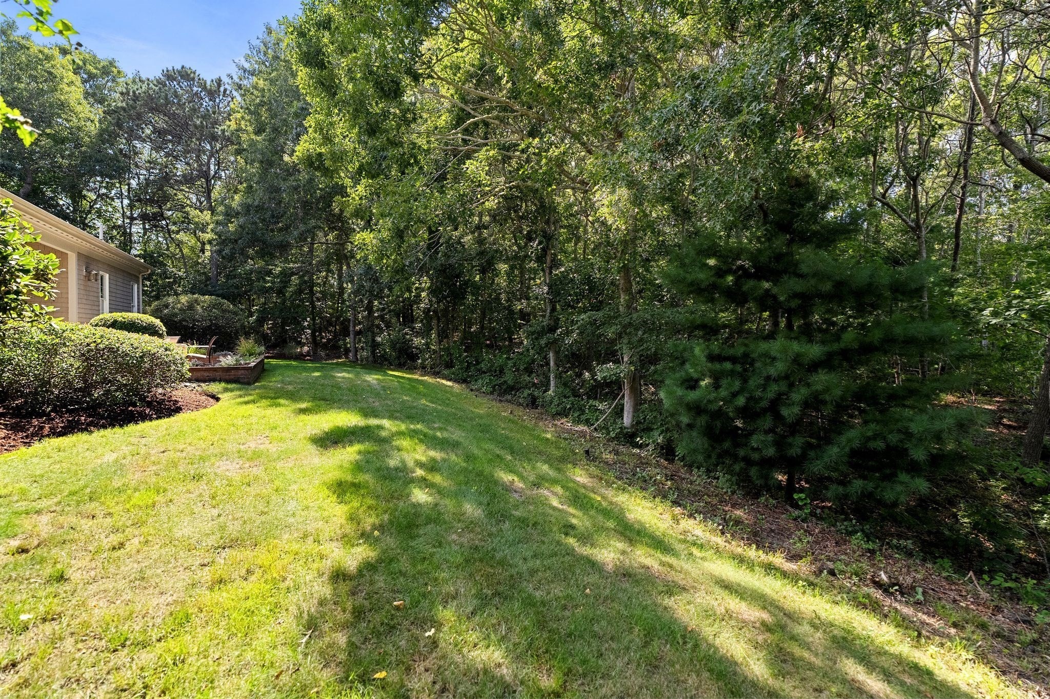 11 Sycamore Ave Property Photo 38