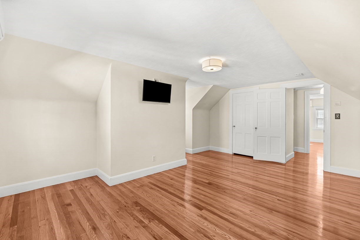 22 Glen Rock Ave Property Photo 22