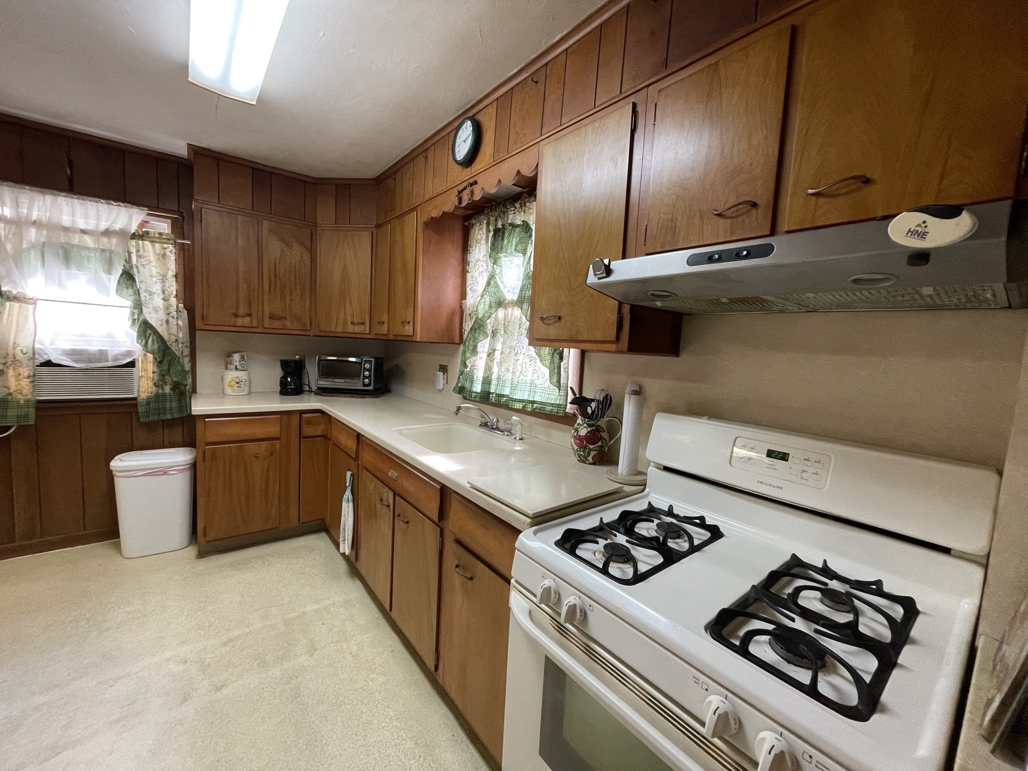 9 Pine Brook Curve Property Photo 8