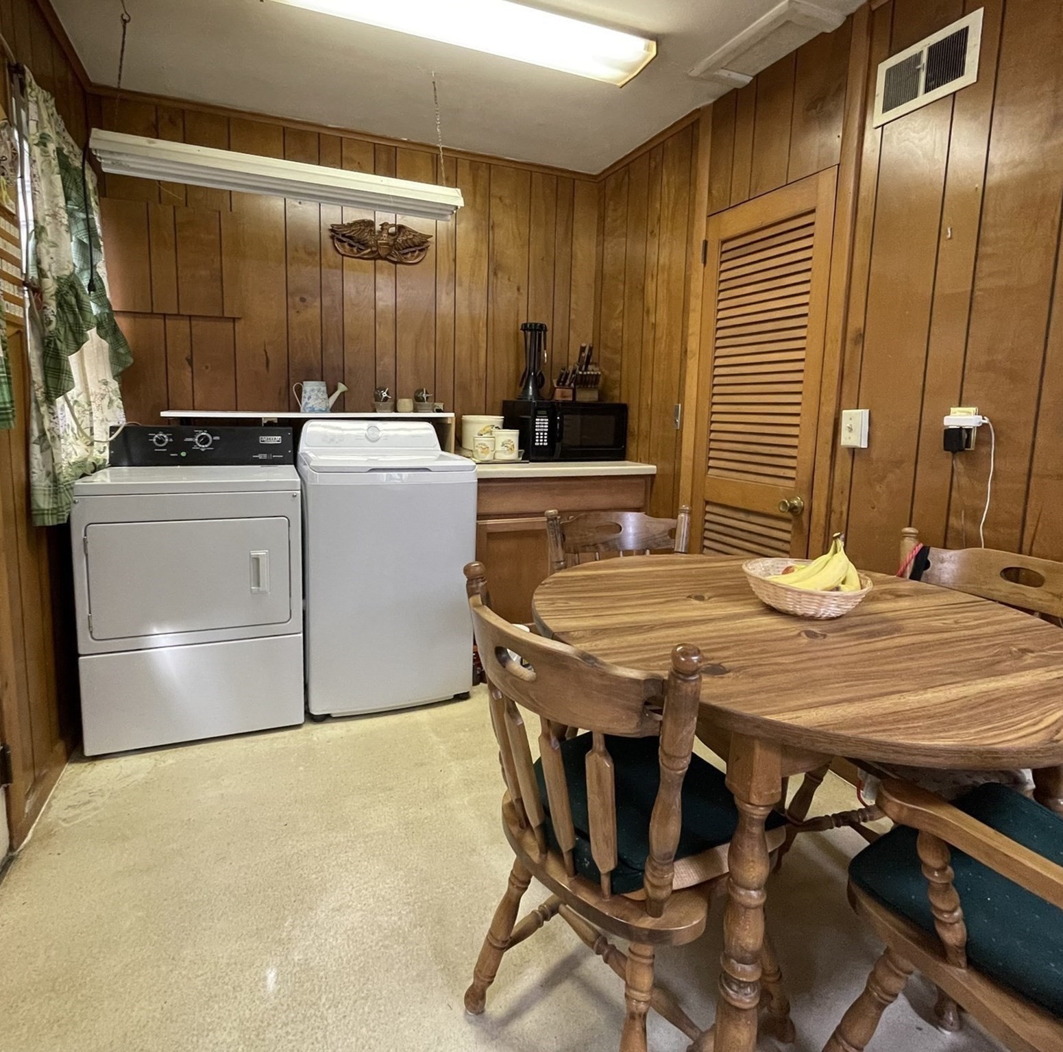 9 Pine Brook Curve Property Photo 10