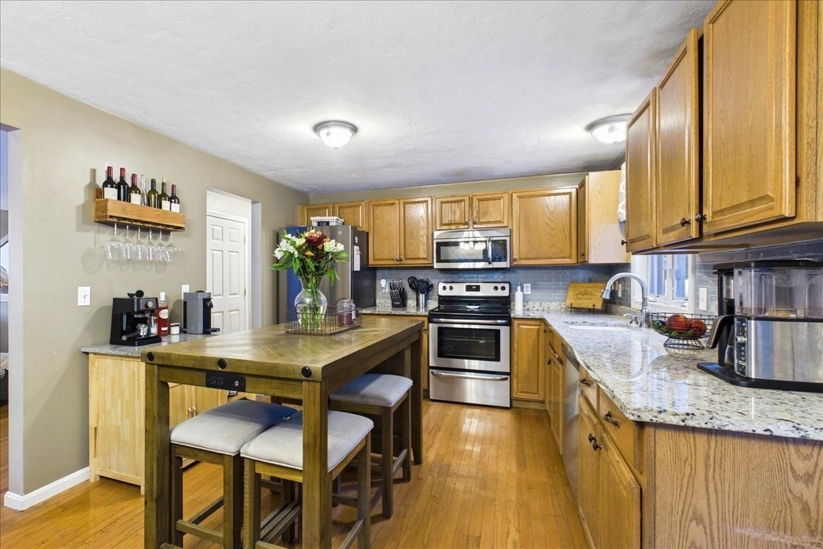 15 Old Center St Property Photo 5