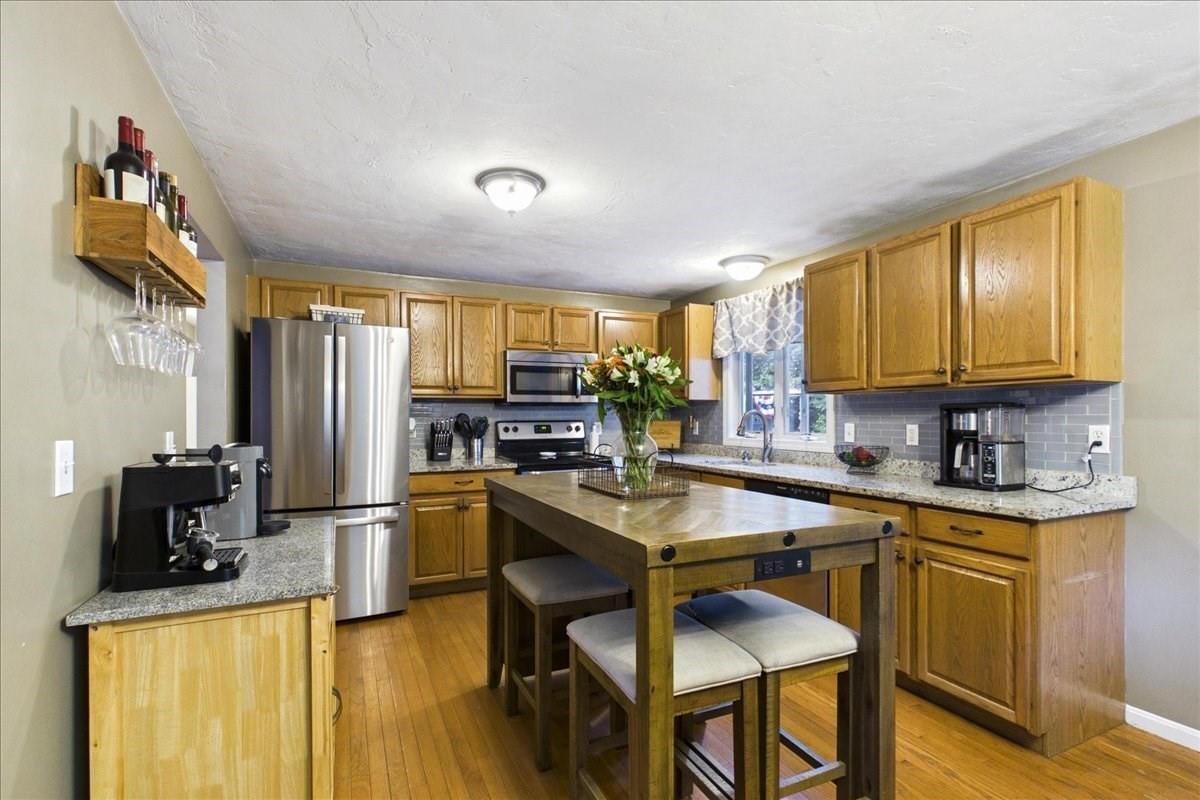 15 Old Center St Property Photo 6
