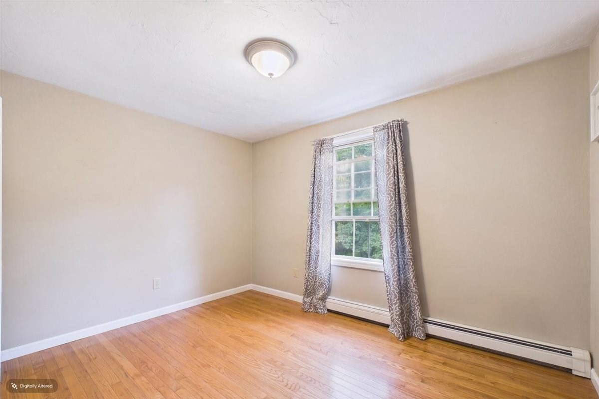 15 Old Center St Property Photo 21