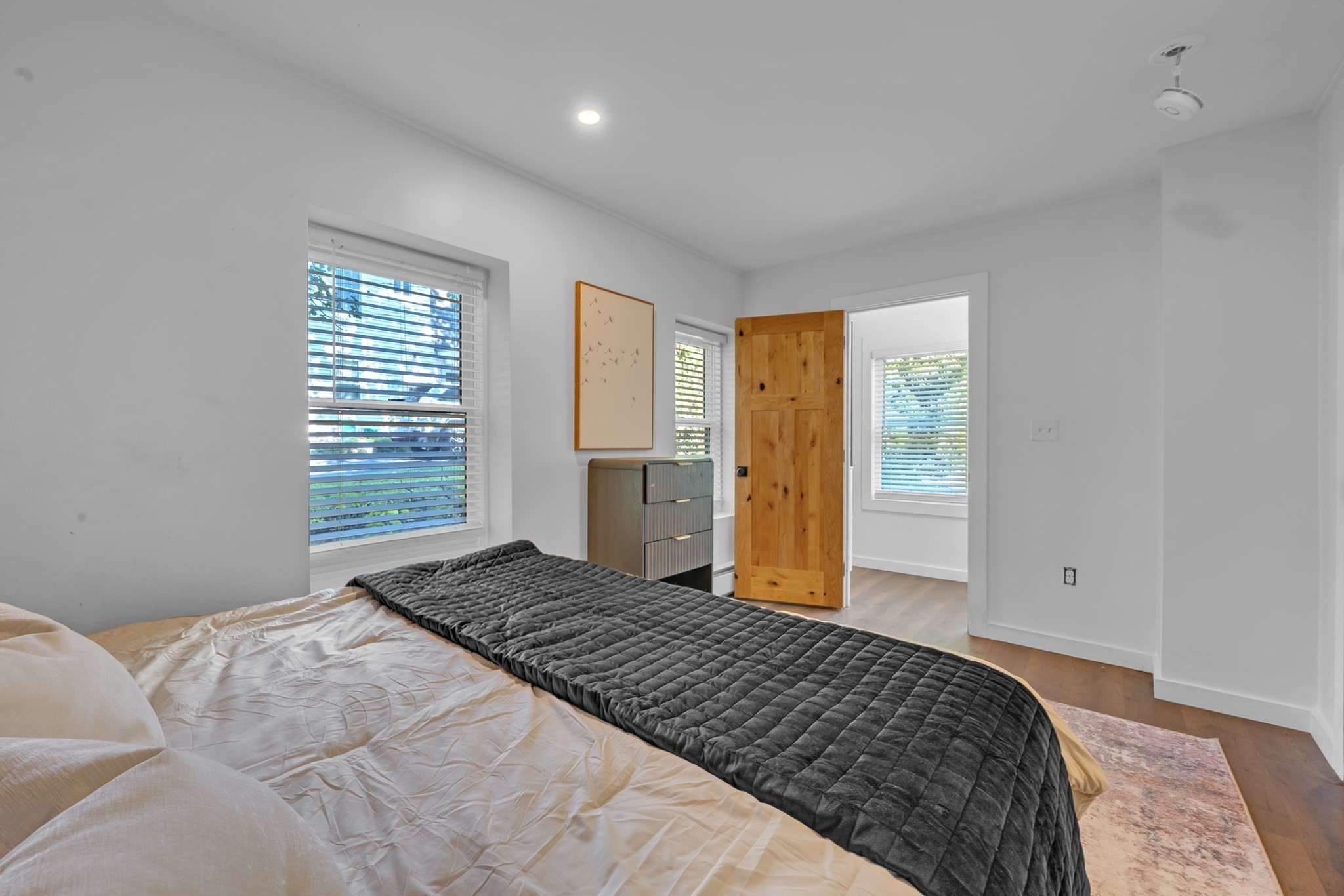 335 Salisbury St Property Photo 12