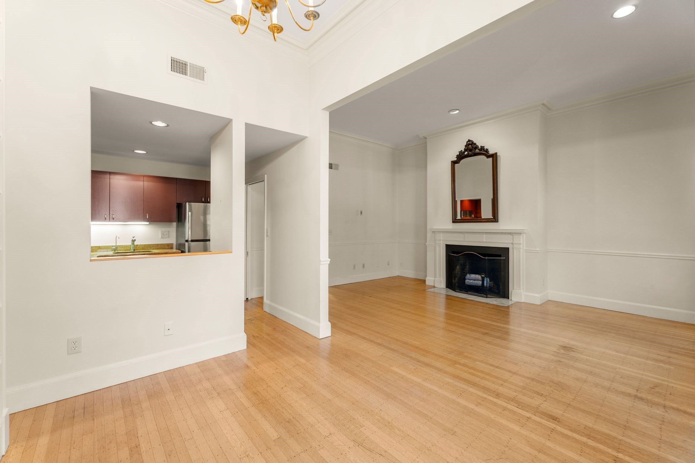 180 Marlborough St. # 1 Property Photo 5