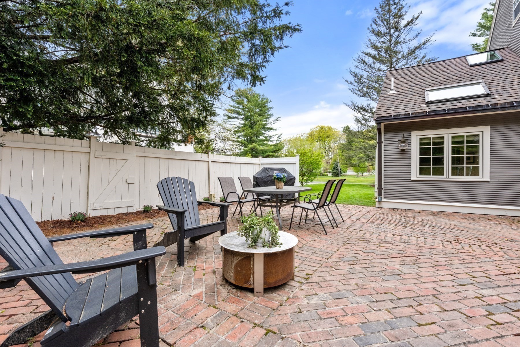 41 Longmeadow Road Property Photo 35