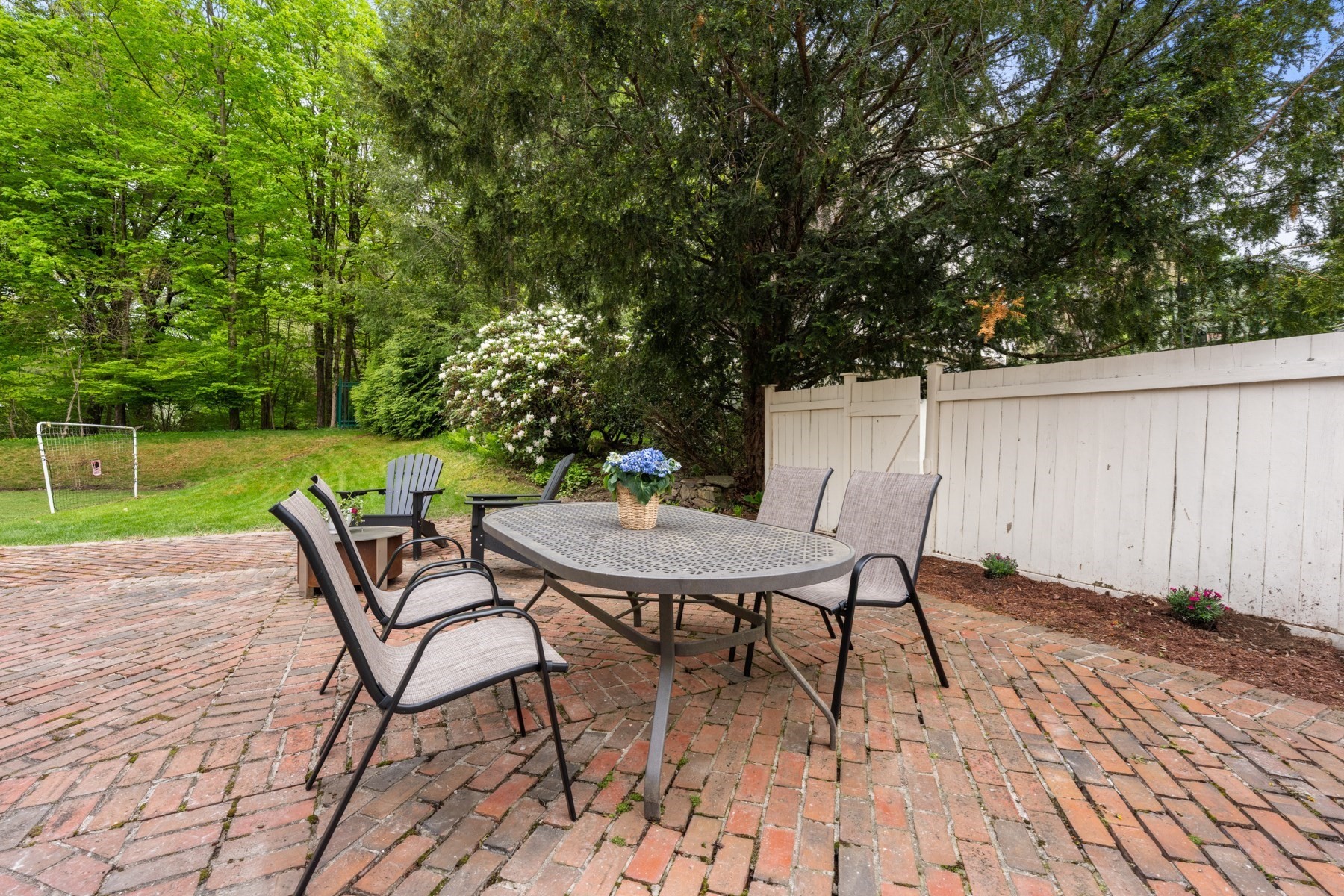 41 Longmeadow Road Property Photo 36