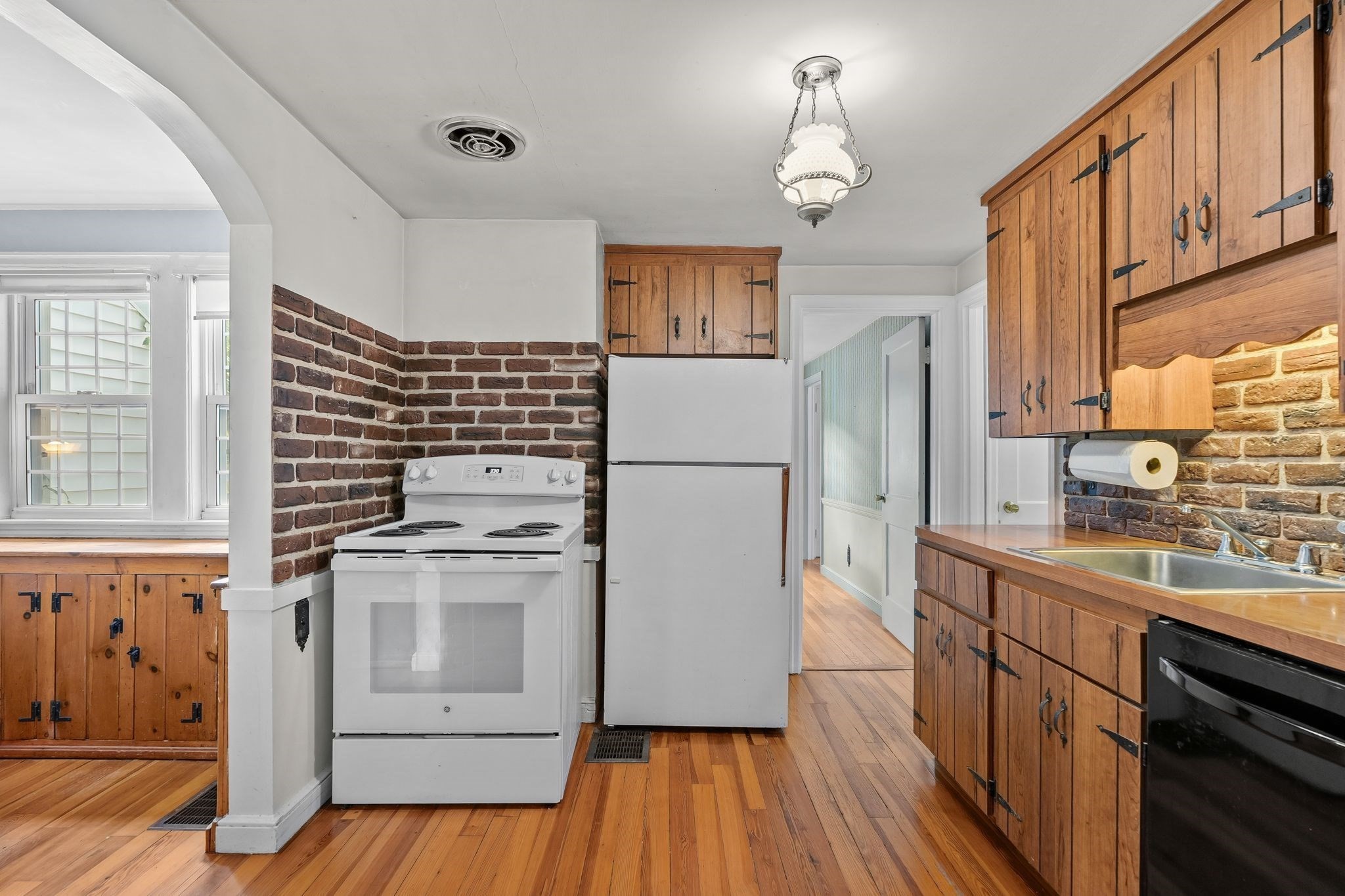 71 Sheppard Ave Property Photo 20