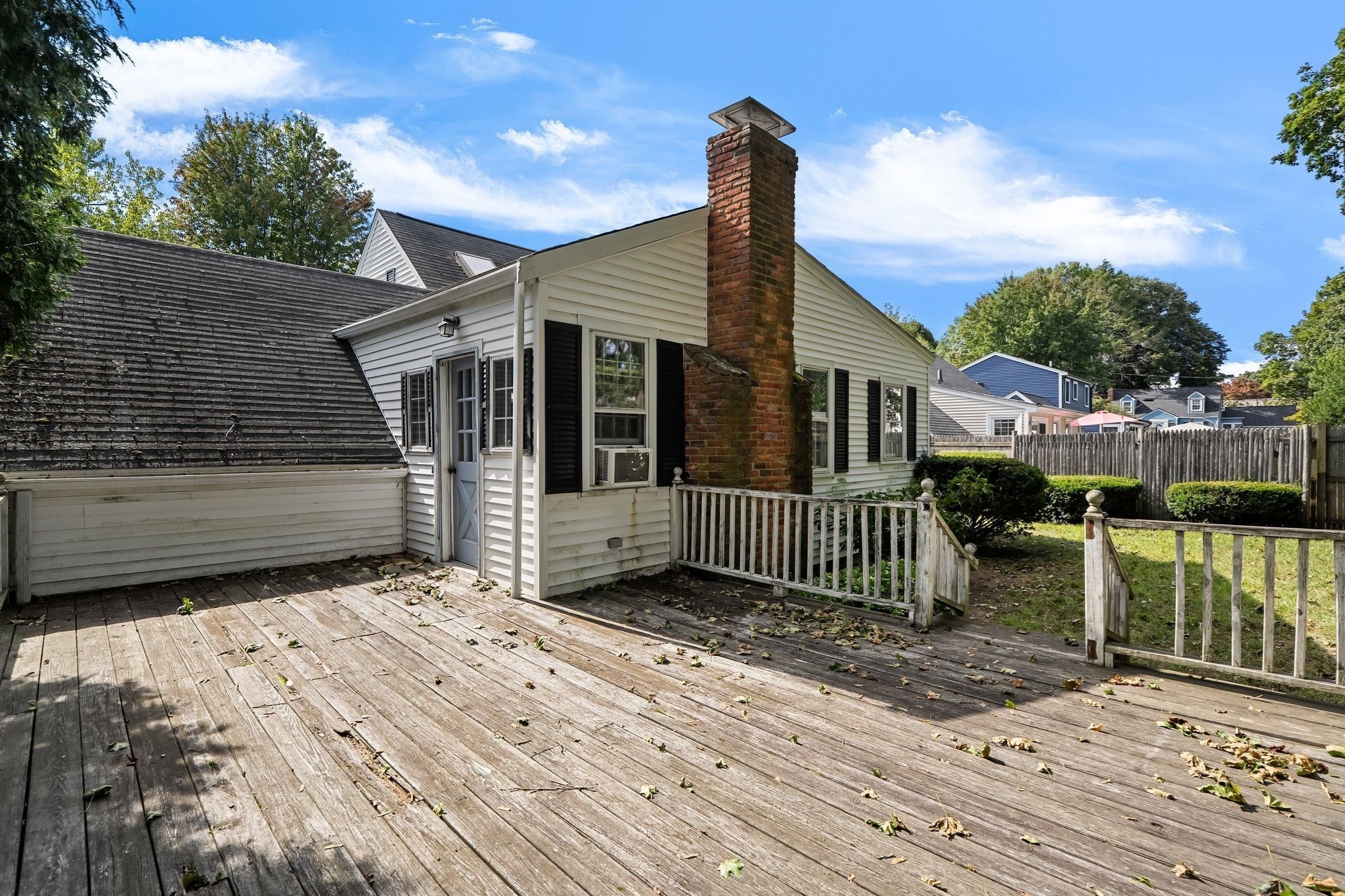 71 Sheppard Ave Property Photo 33