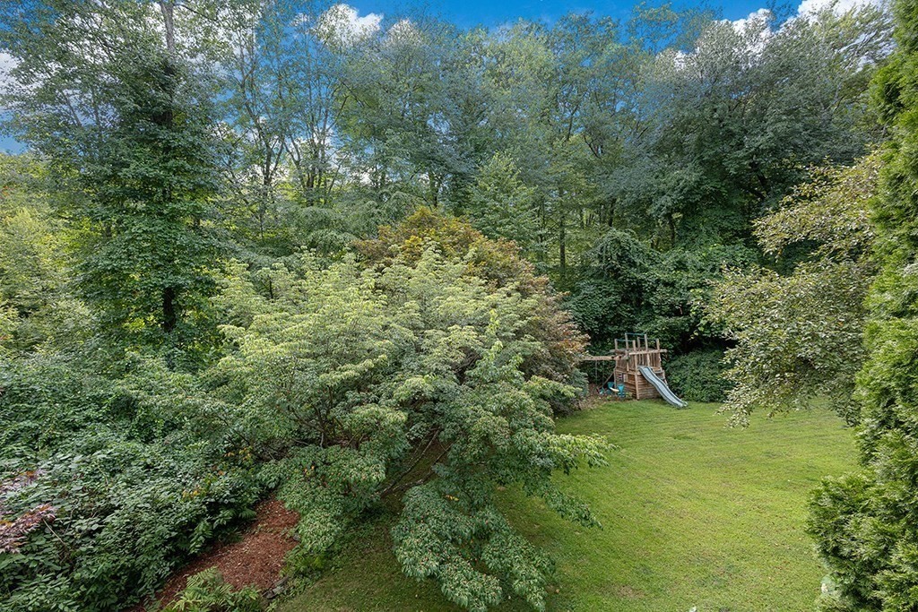 7 Pond St Property Photo 7