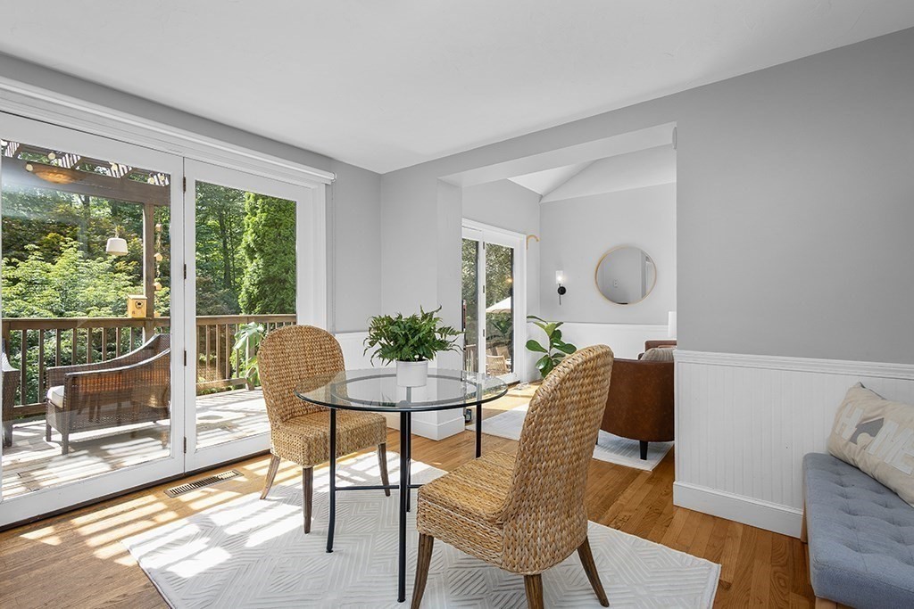 7 Pond St Property Photo 18