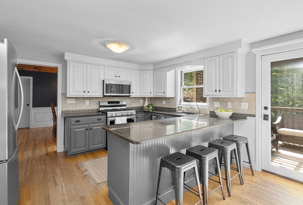 7 Pond St Property Photo 23