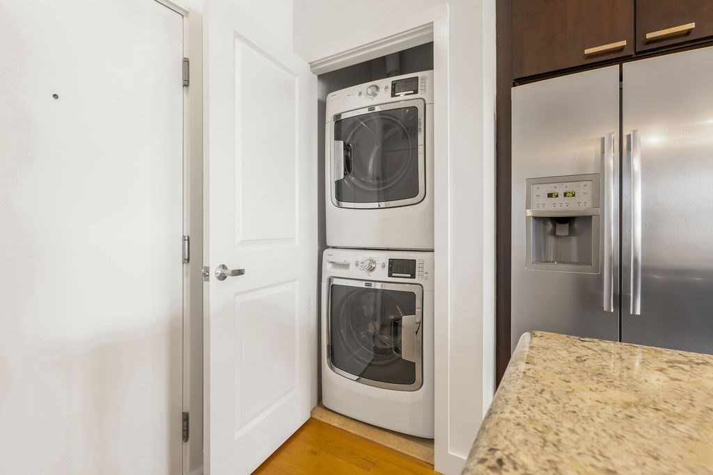 65 Beacon St # 403 Property Photo 8