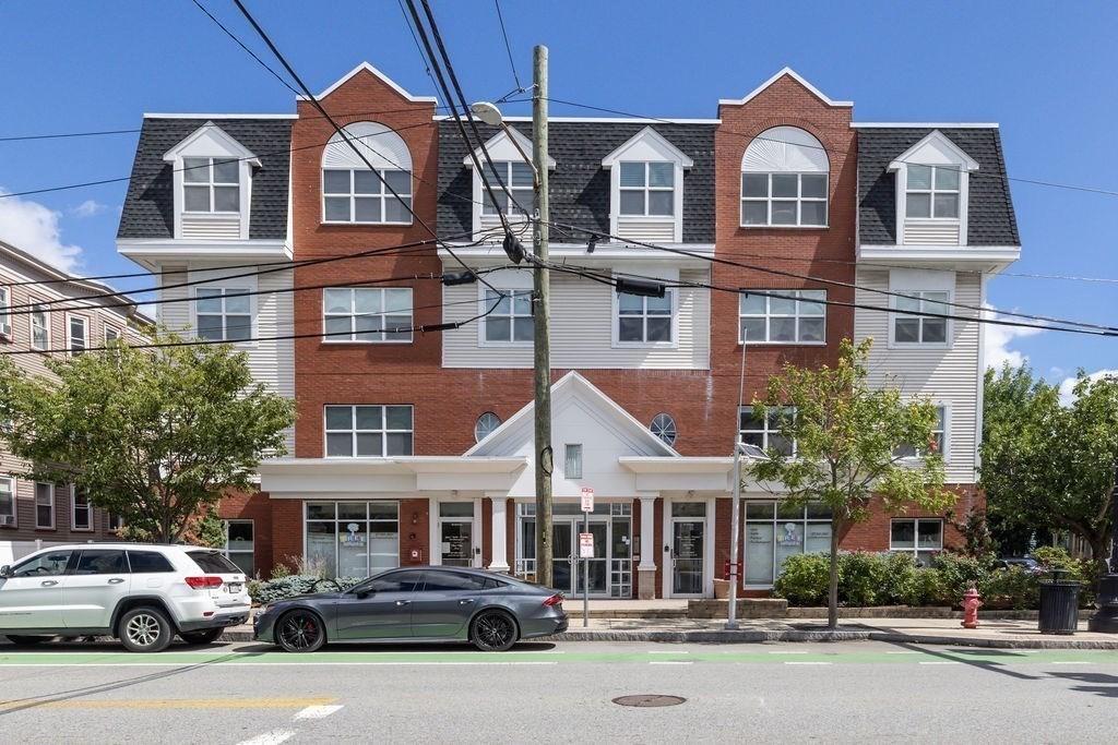 65 Beacon St # 403 Property Photo 20