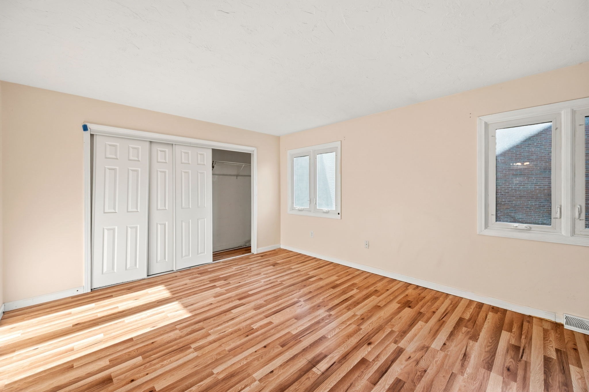 470 Adams St # 2 Property Photo 12