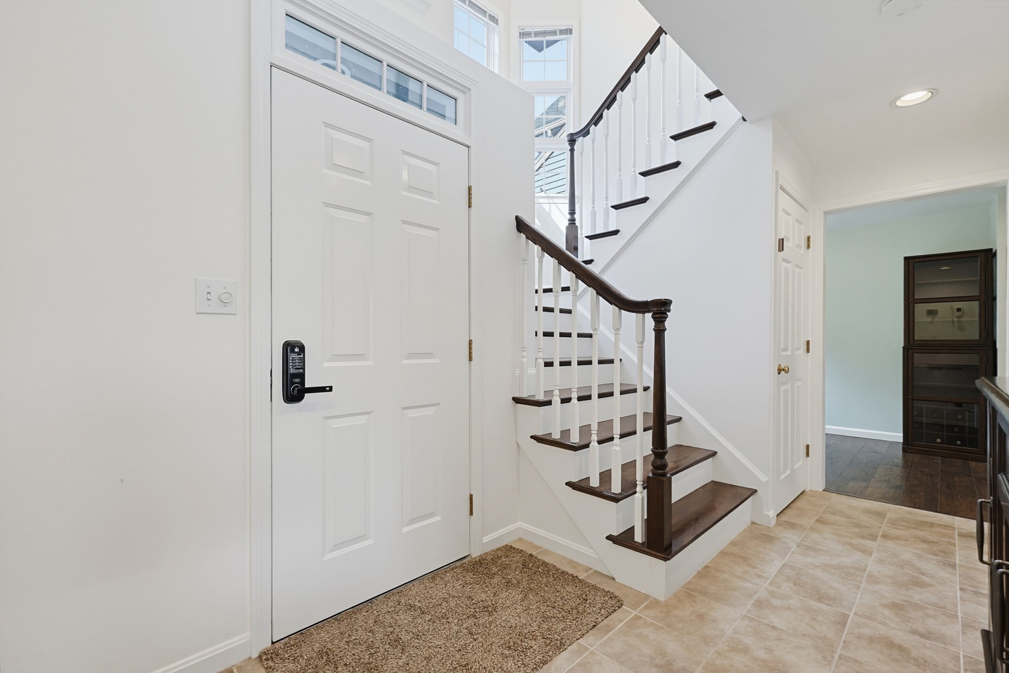 15 Kings Way # 4 Property Photo 3