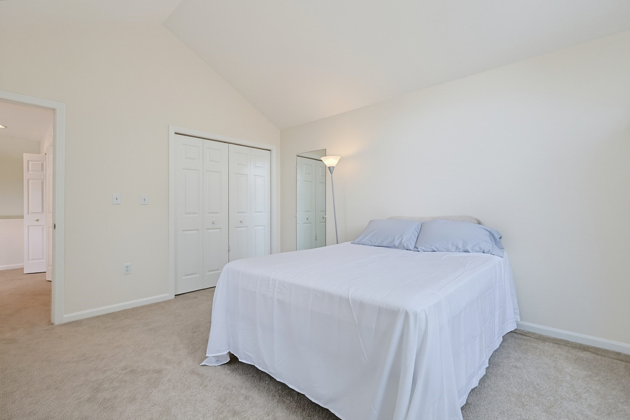 15 Kings Way # 4 Property Photo 22
