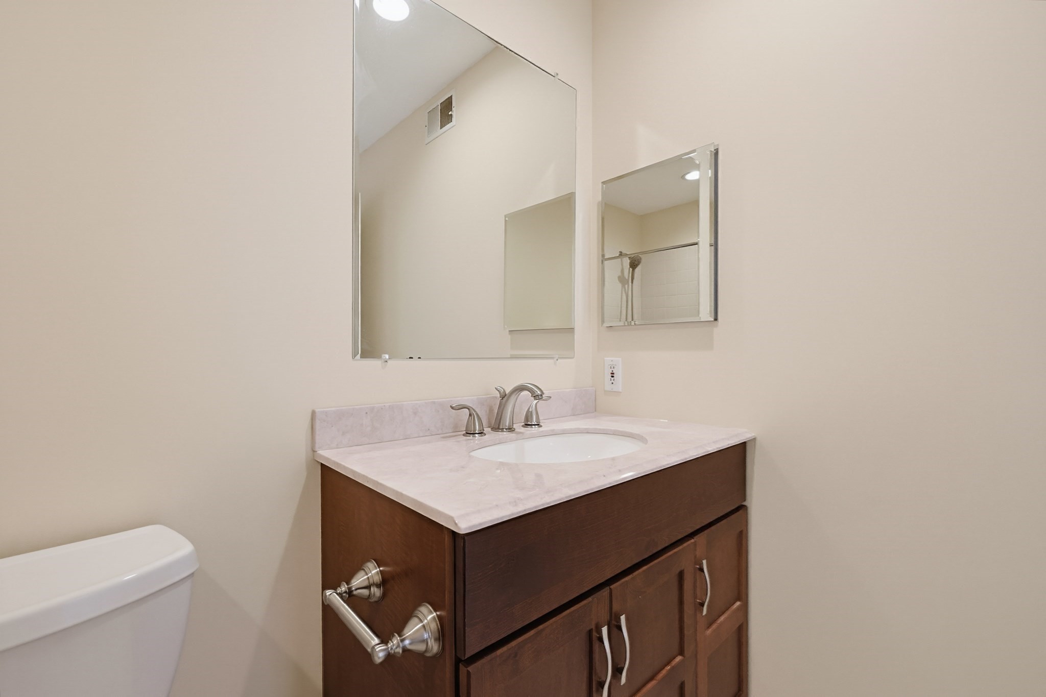 15 Kings Way # 4 Property Photo 32