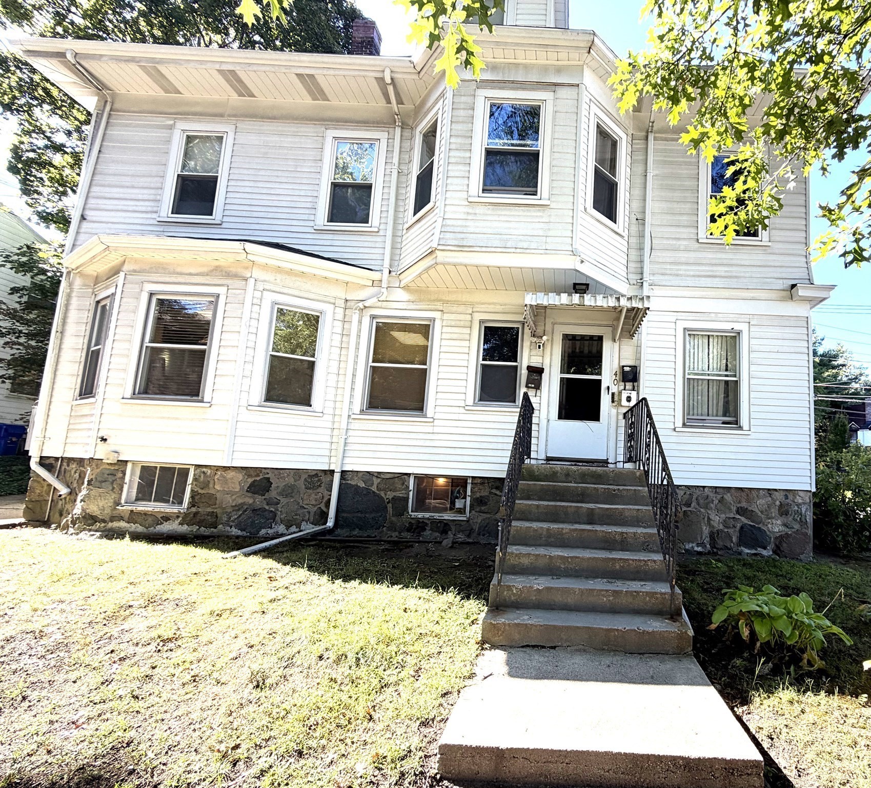40 Paul Revere Rd # 2 Property Photo 1