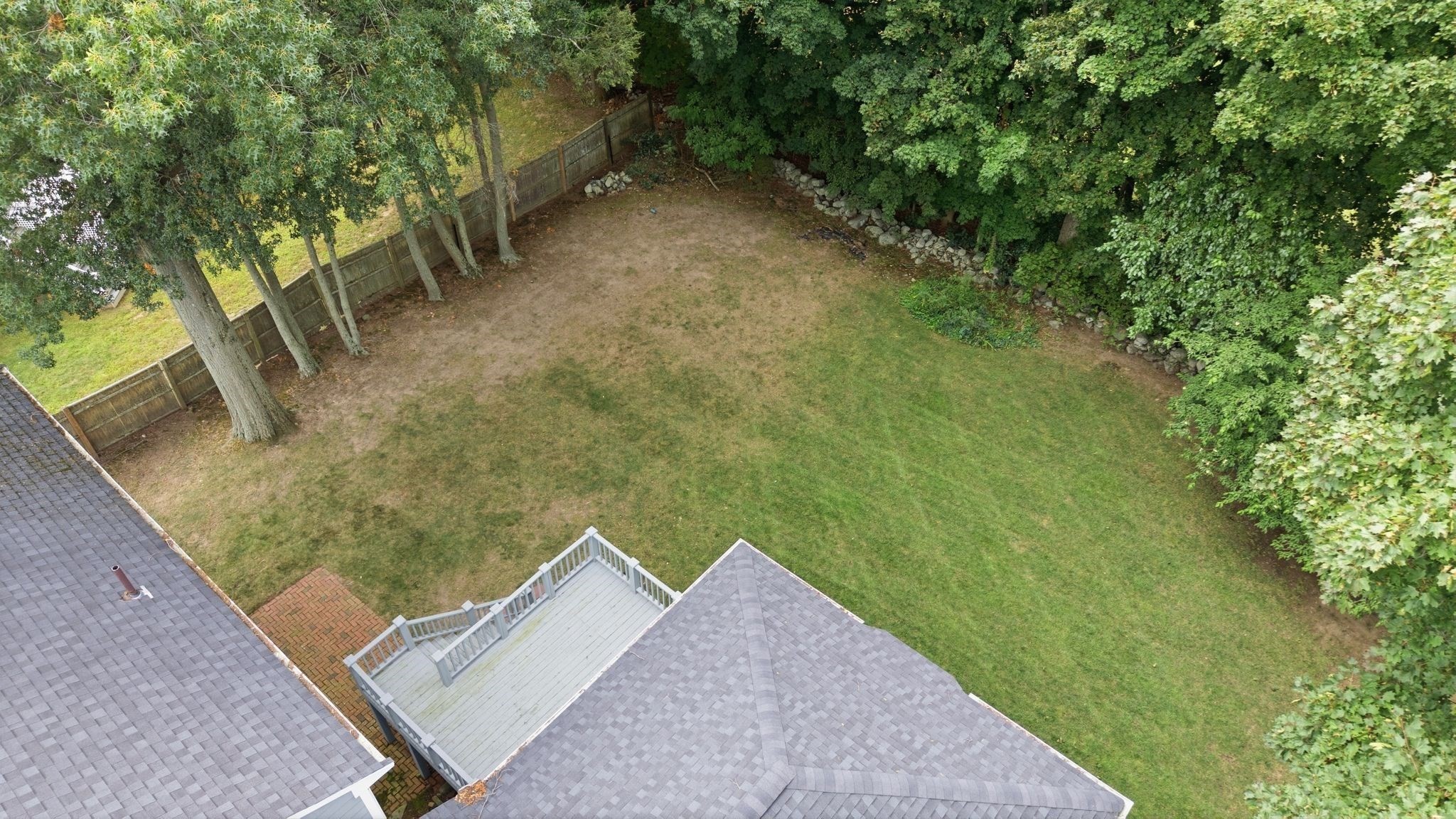 10 Red Gate Ln Property Photo 5