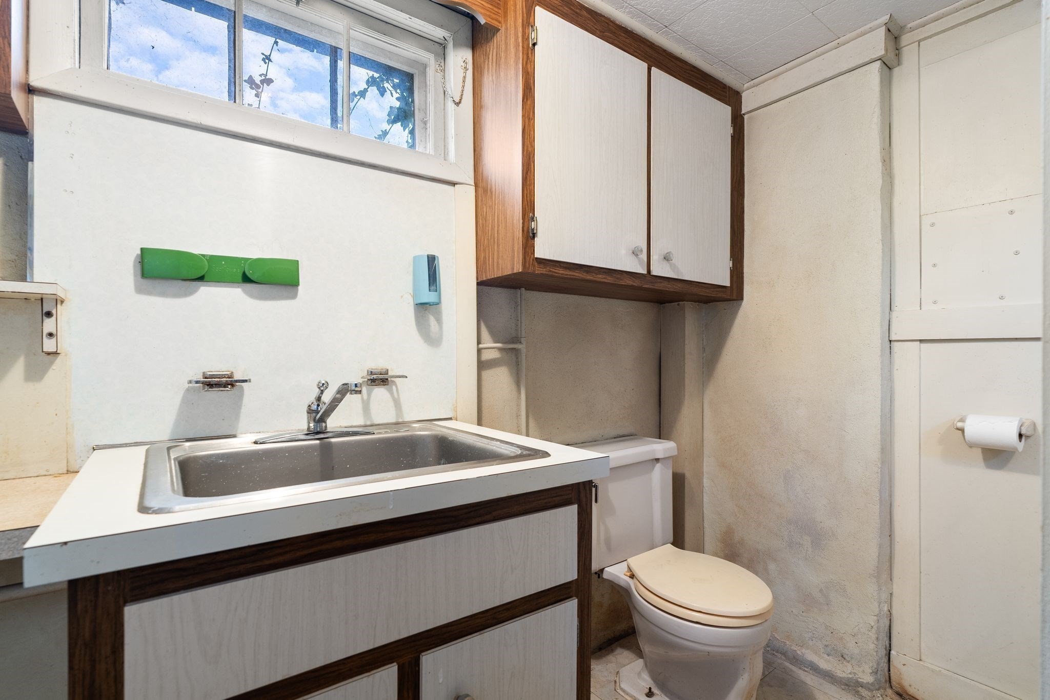 140 Wilson St Property Photo 32