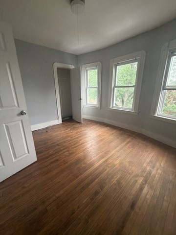 335 Oakland St Property Photo 4