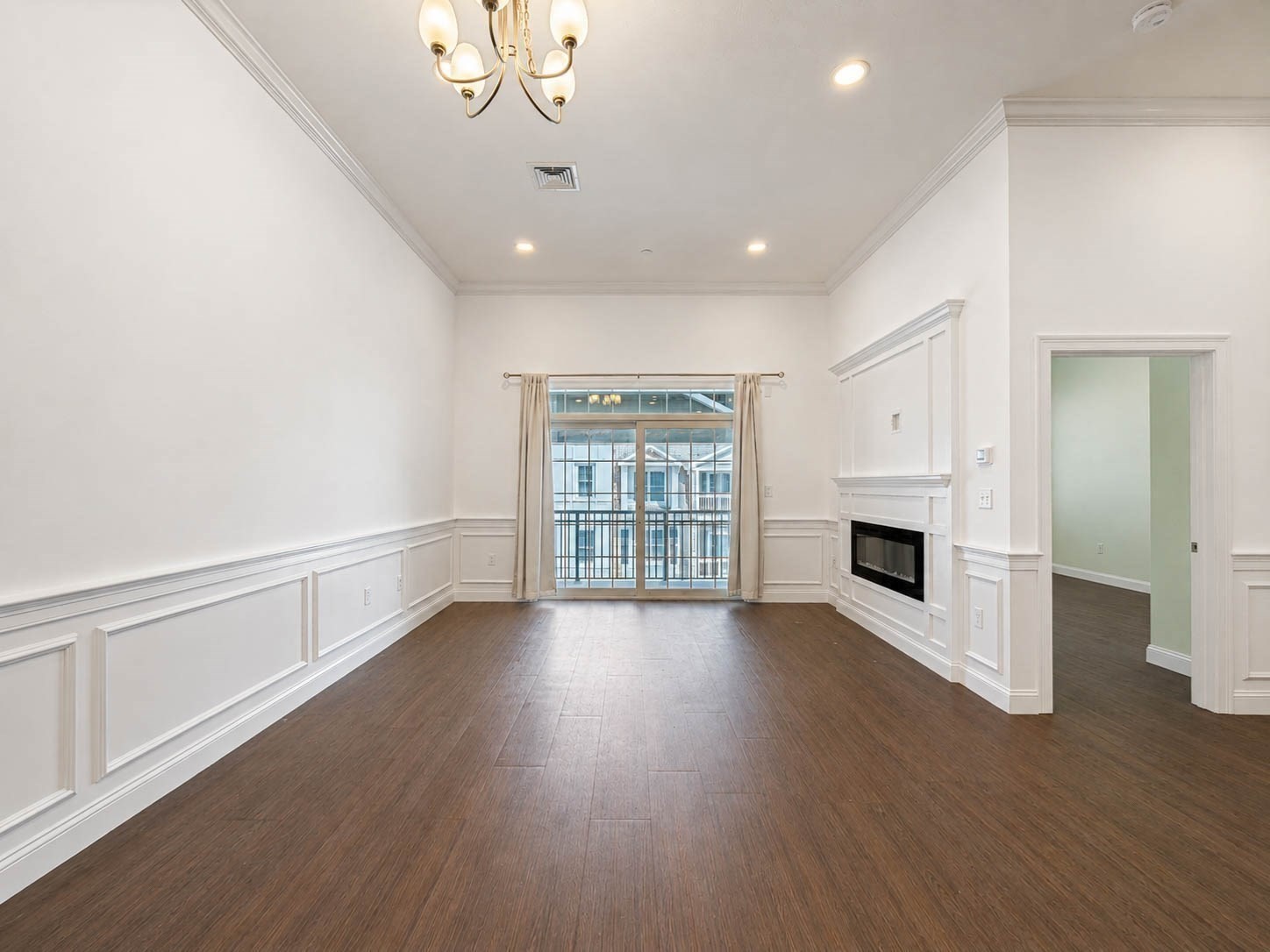 320 Middlesex Ave # F406 Property Photo 9