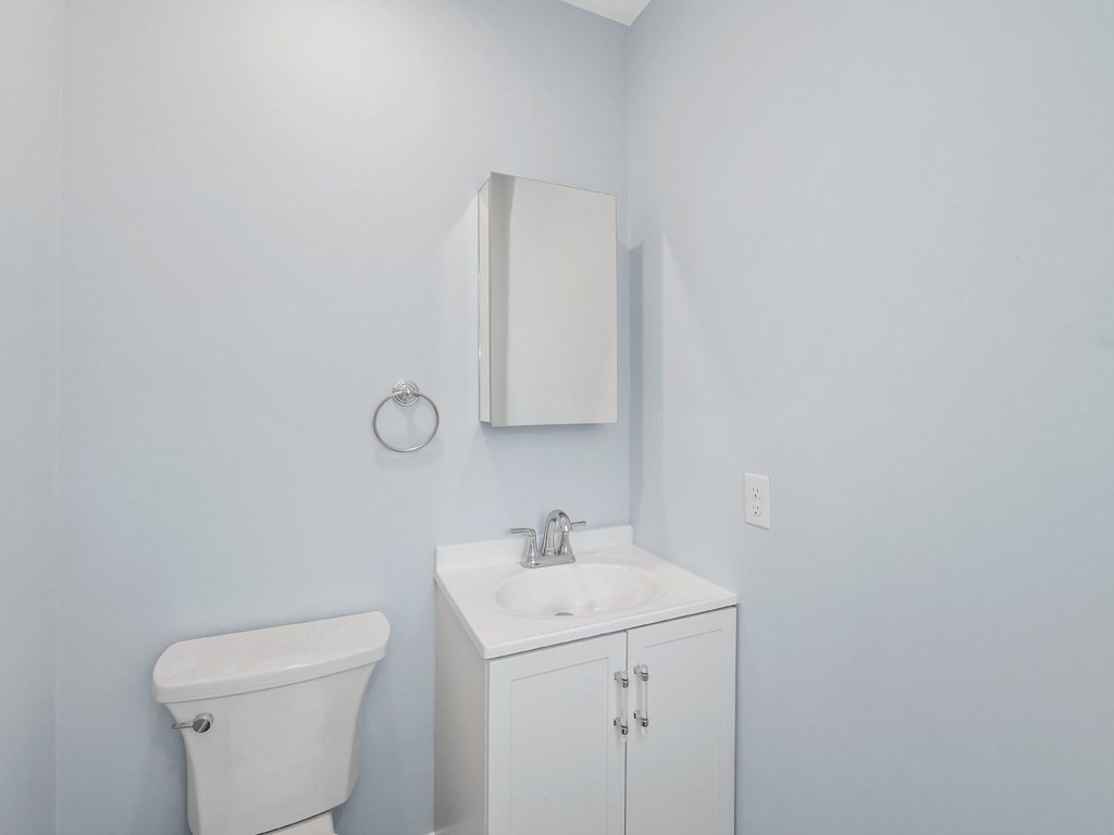 28 Ash Street # 1 Property Photo 14