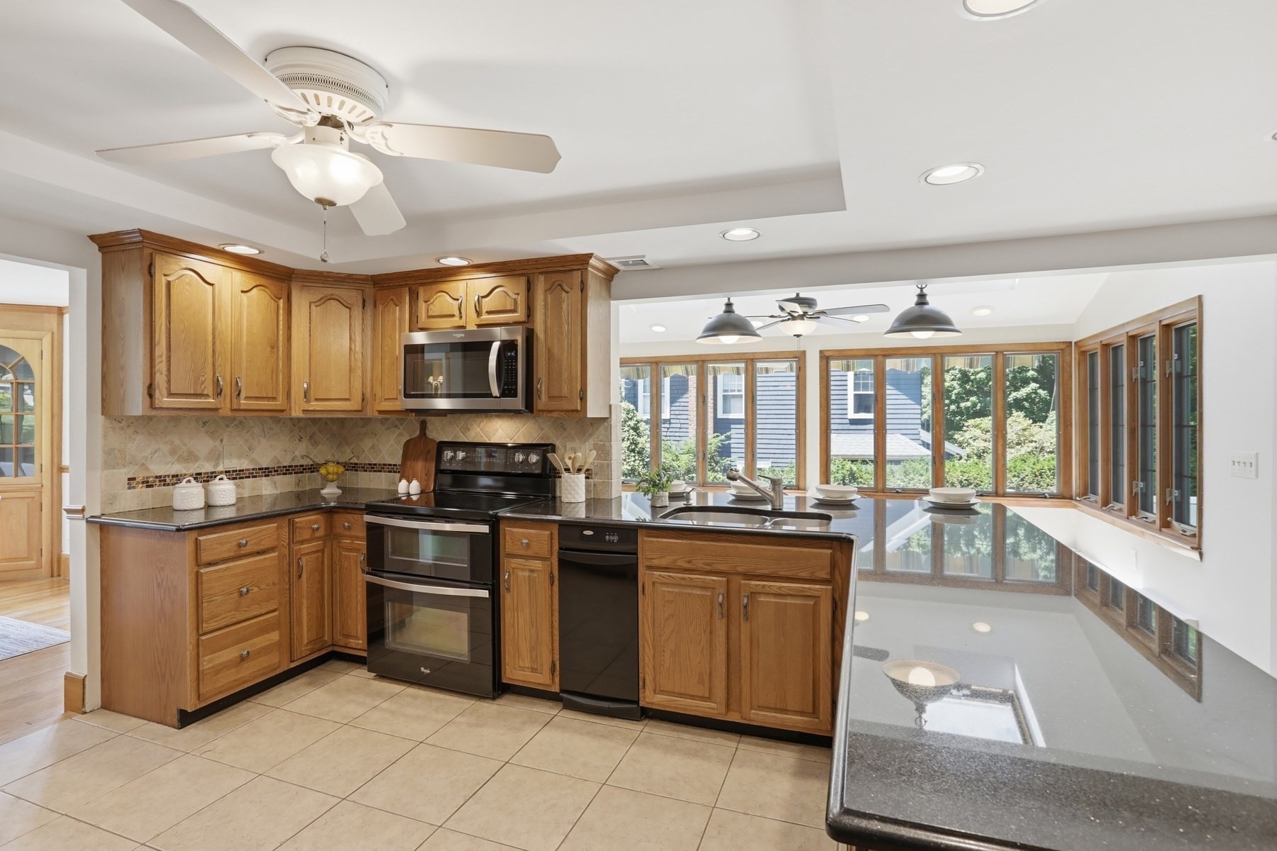 117 Highland Property Photo 6