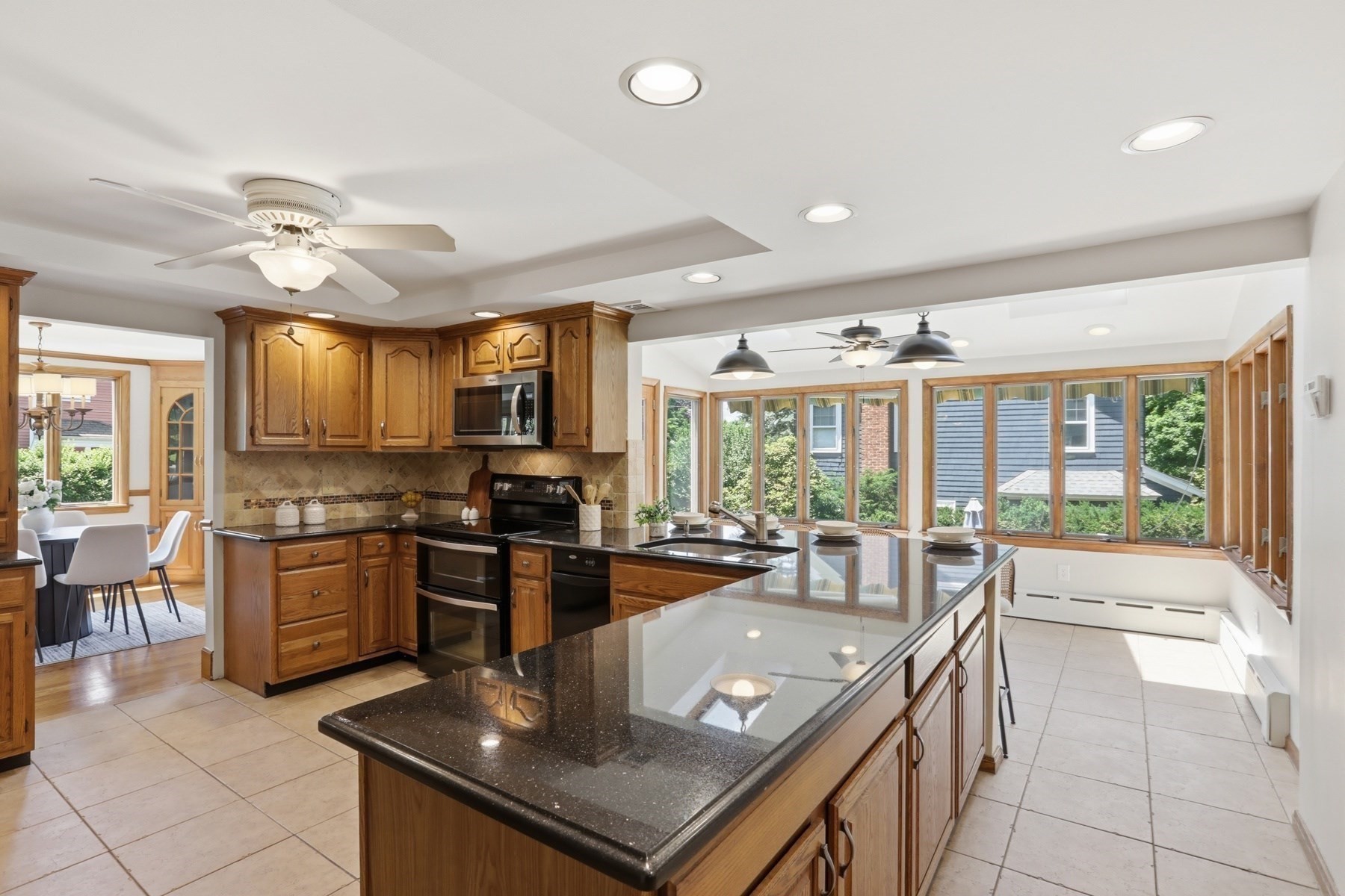 117 Highland Property Photo 8
