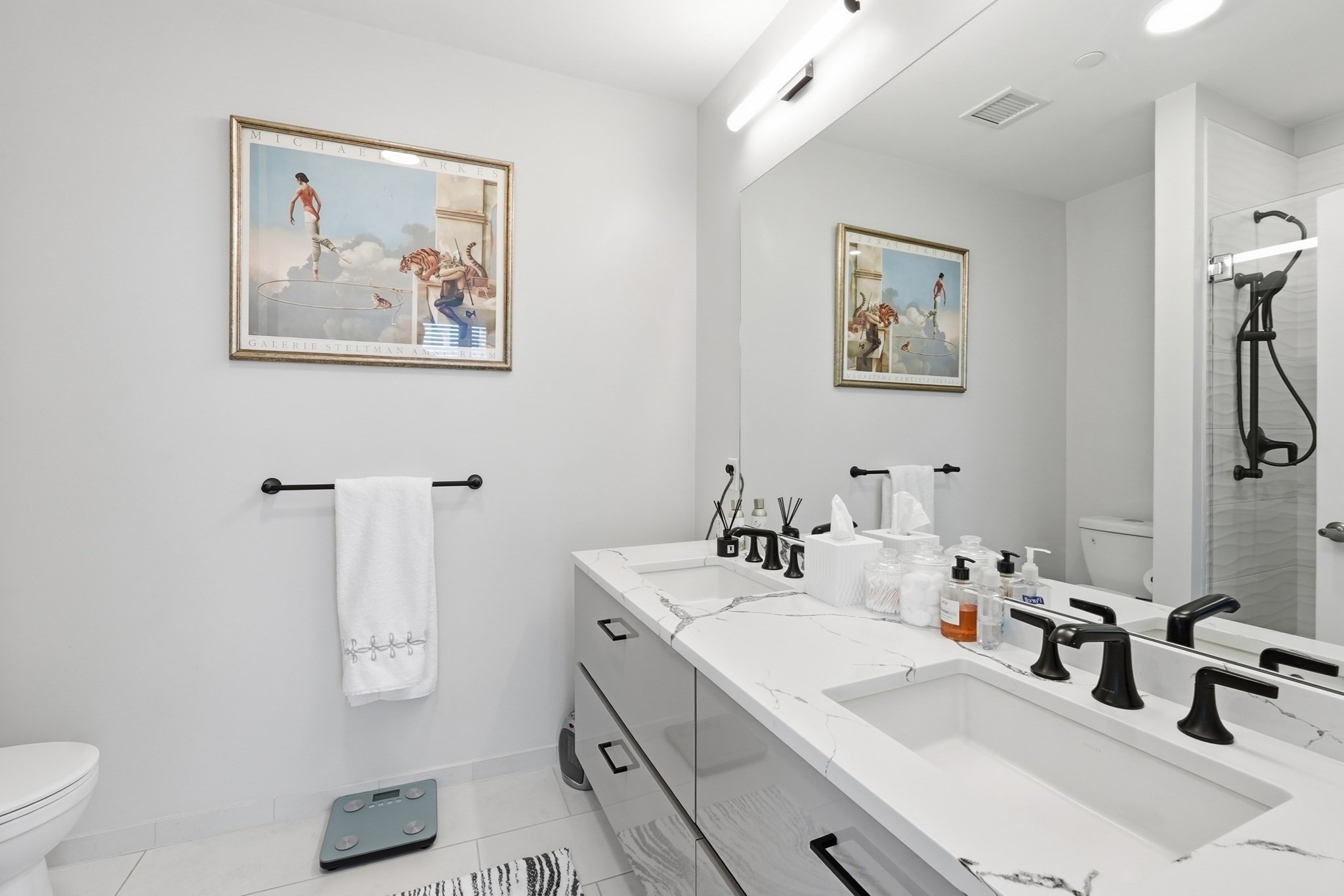 68 Los Angeles St Property Photo 14