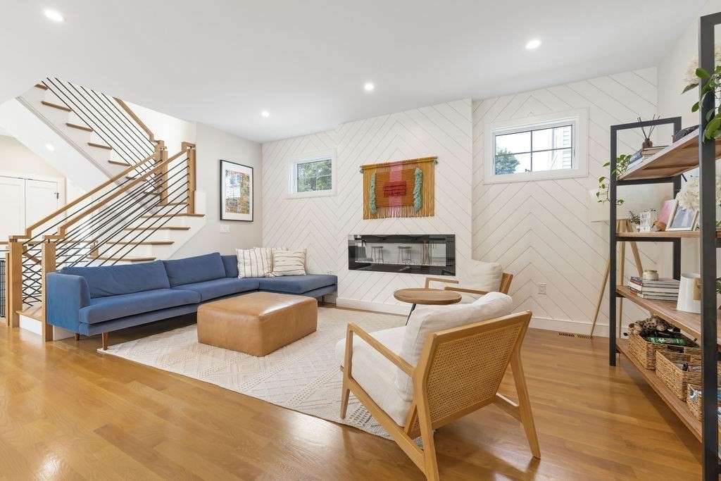 167 Chapel St # 167 Property Photo 6