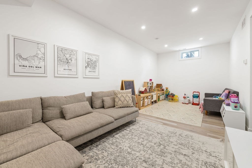 167 Chapel St # 167 Property Photo 25