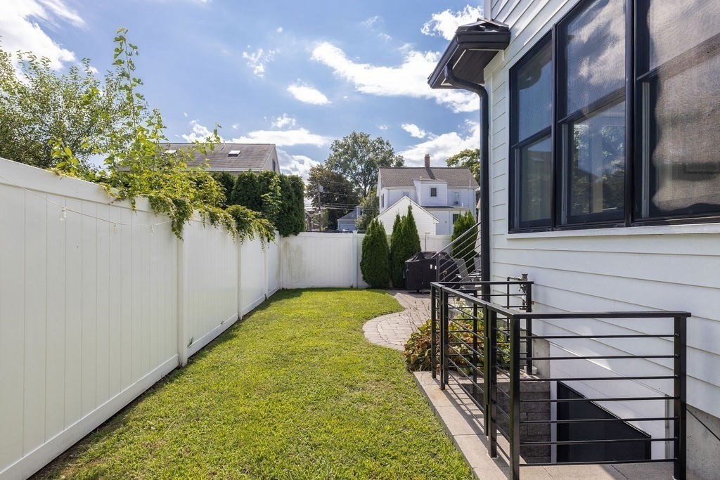 167 Chapel St # 167 Property Photo 29