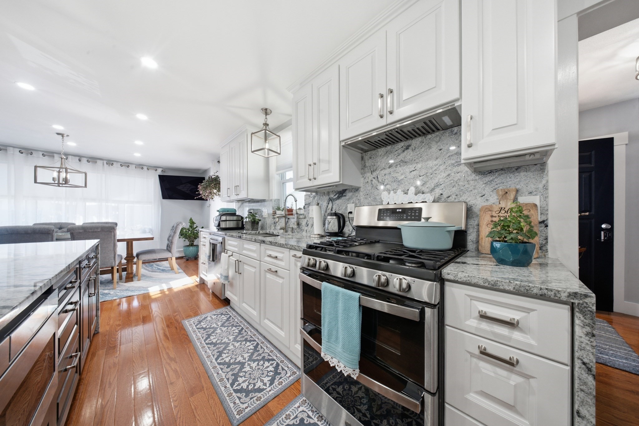 26 Acacia St Property Photo 5