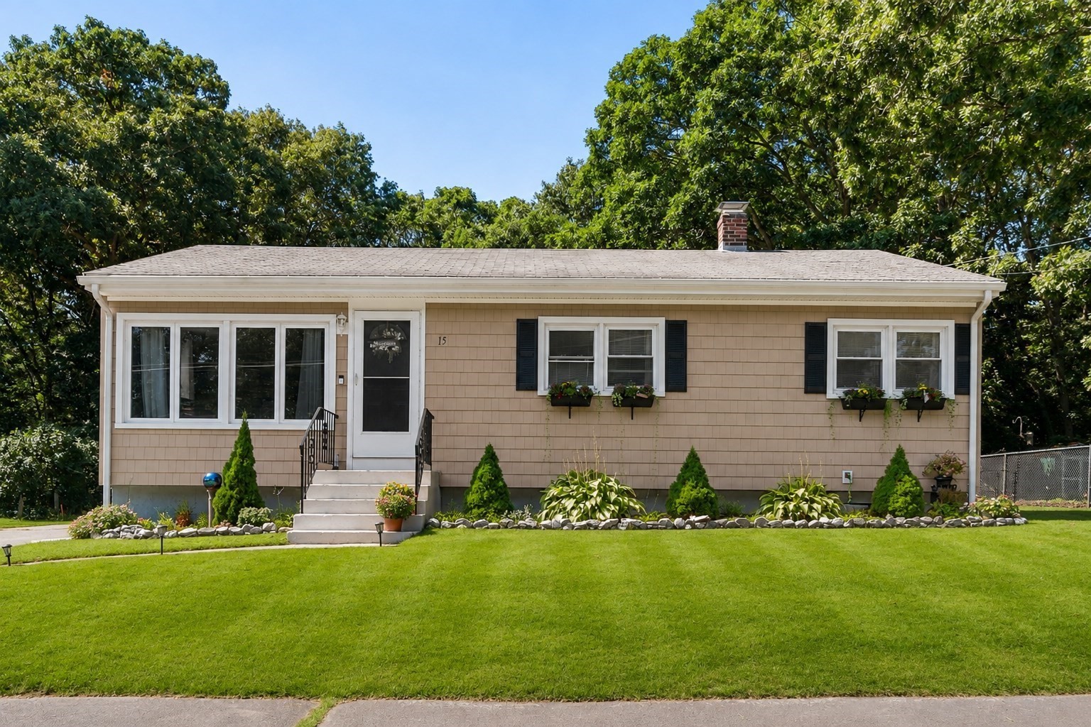 15 Dawes St Property Photo 1