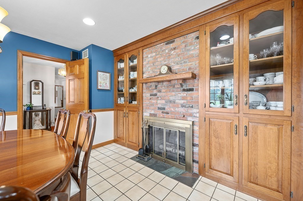 400 Boston Road Property Photo 14