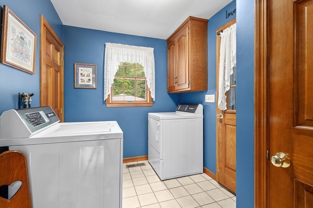 400 Boston Road Property Photo 18