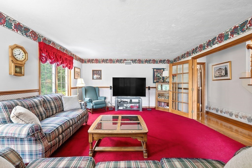 400 Boston Road Property Photo 27