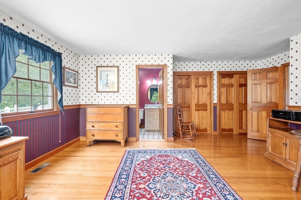 400 Boston Road Property Photo 29