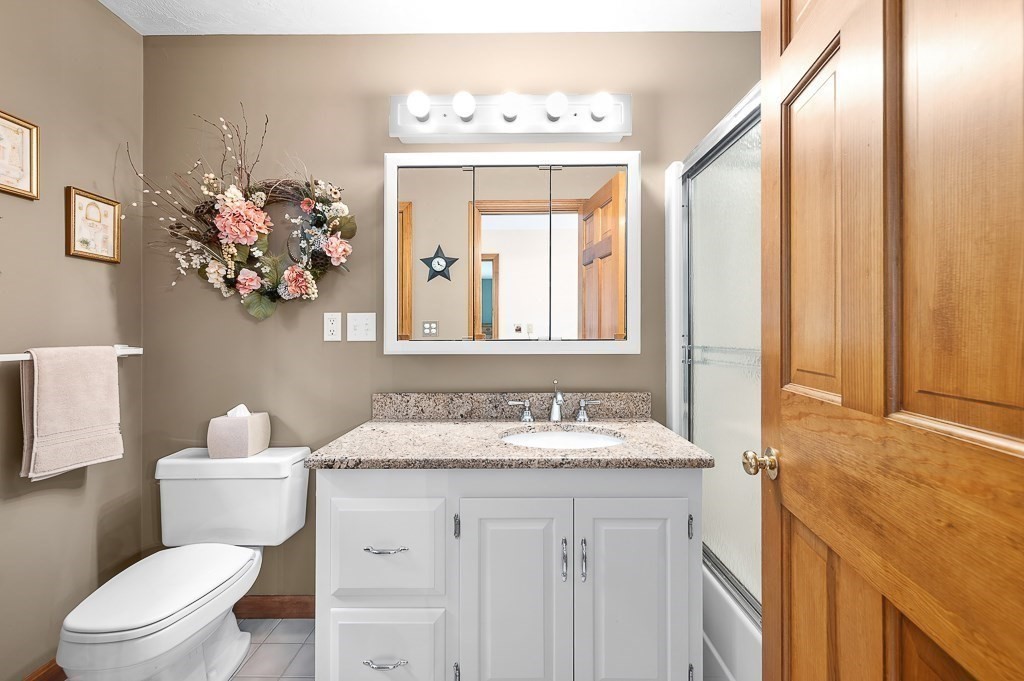 400 Boston Road Property Photo 33
