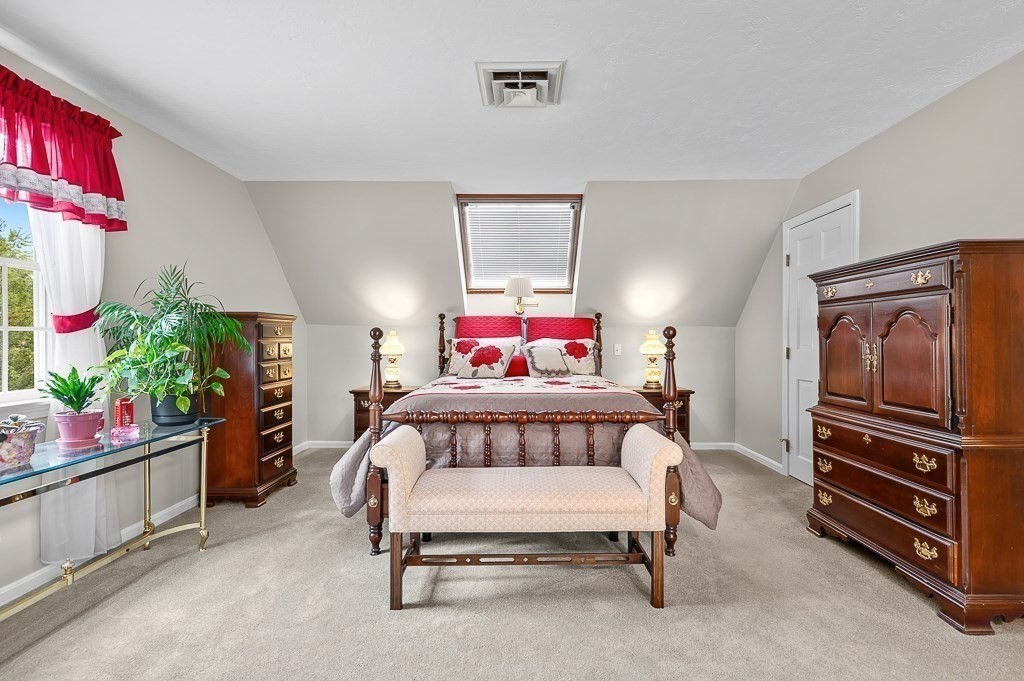400 Boston Road Property Photo 37