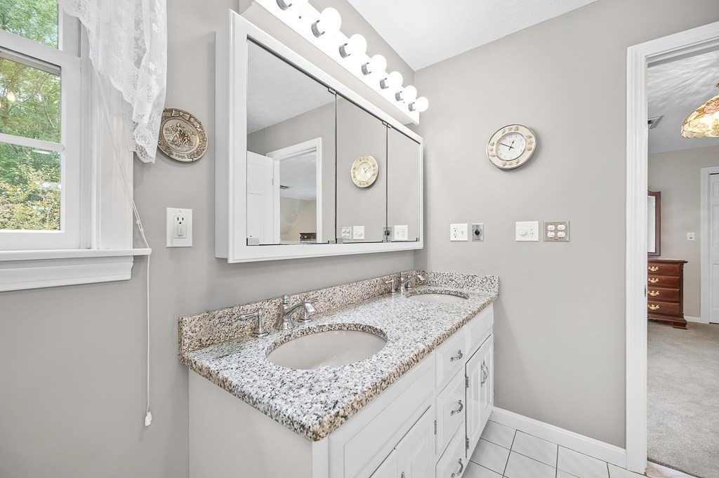 400 Boston Road Property Photo 40
