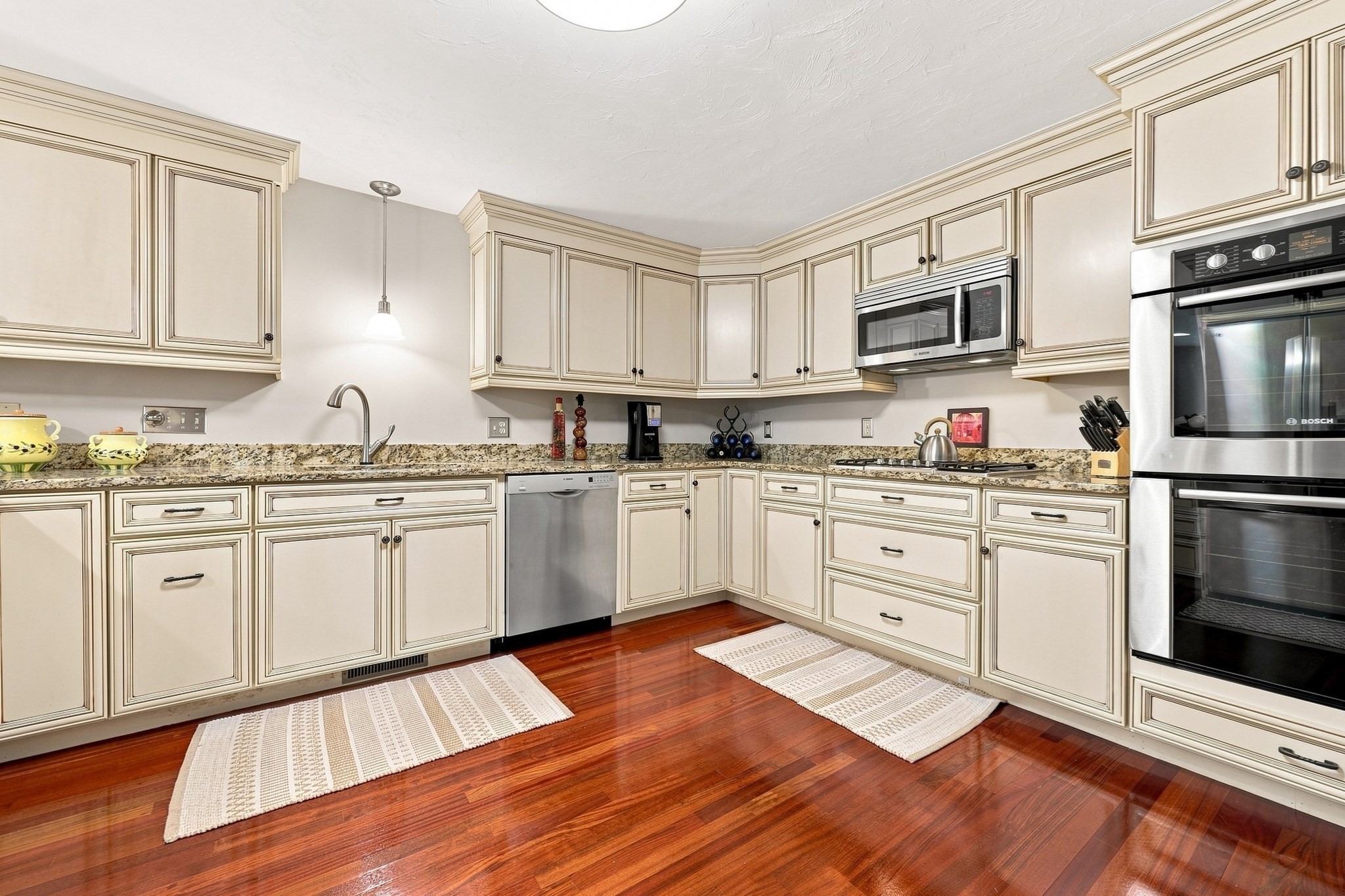 7 Stephen Lane Drive # 7 Property Photo 6