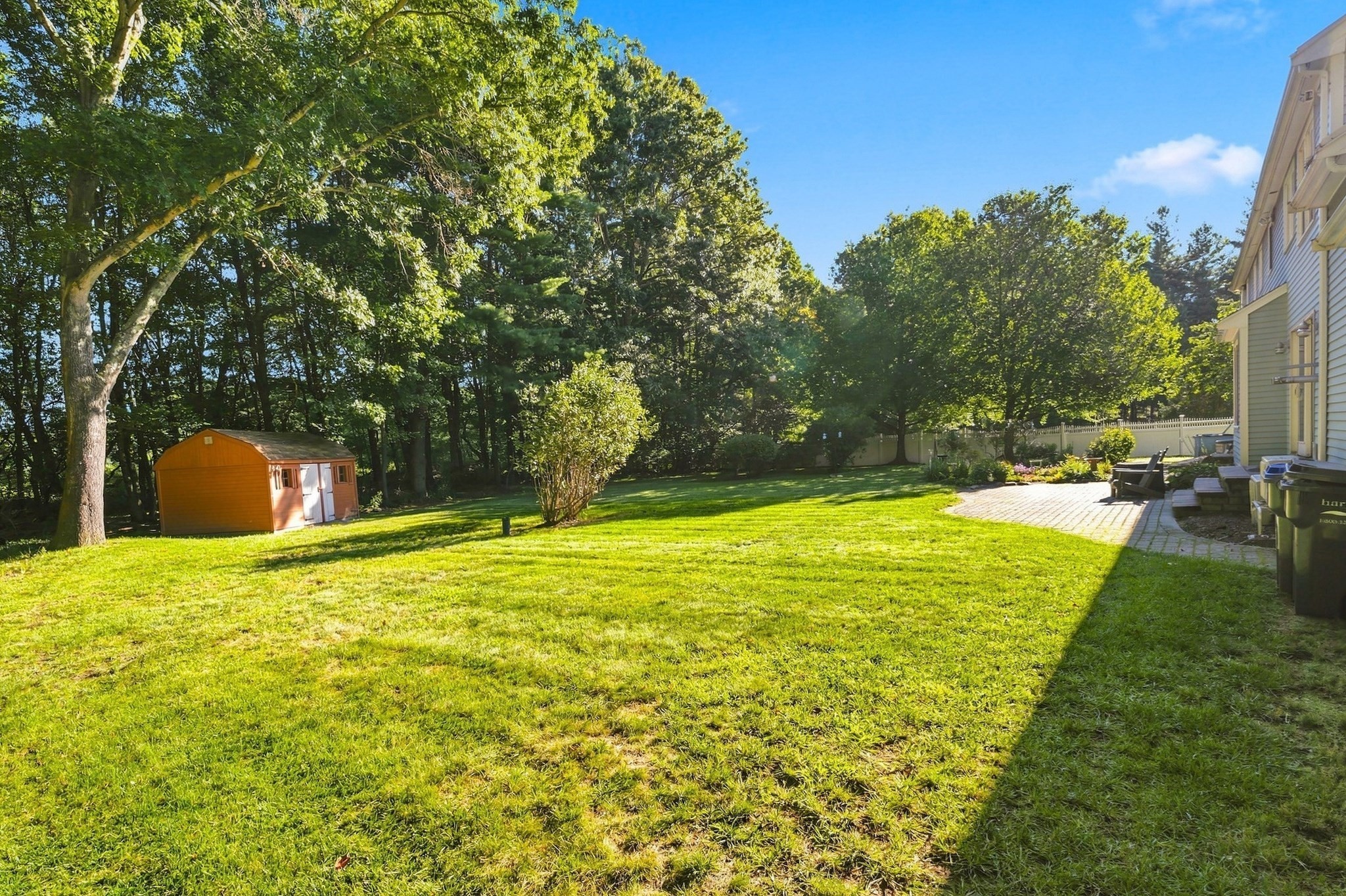 14 King Philip Path Property Photo 7